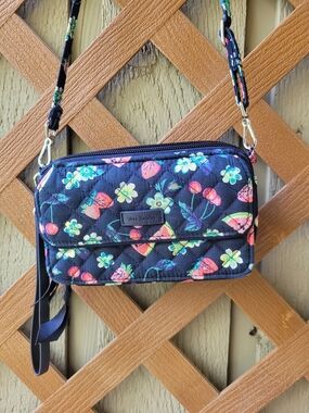 Vera Bradley Quilted Crossbody bag Fruit Grove